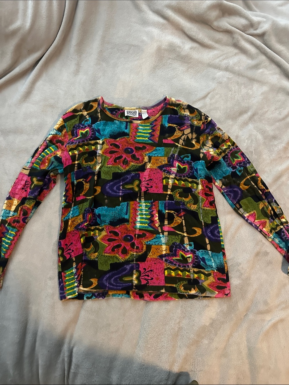 Vintage Chicos art shirt